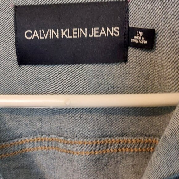 Blue Wash Denim Jean Jacket by Calvin Klein Size Large - Picture 3 of 6